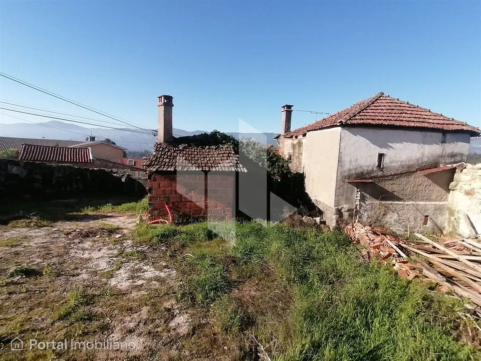 Moradia Devoluta T2 Venda em Vilar de Besteiros e Mosteiro de Fráguas,Tondela