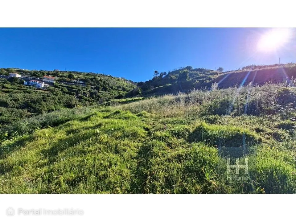 Tereno Urbanizável , amplo e plano, com palheiro, fantastica vista ...