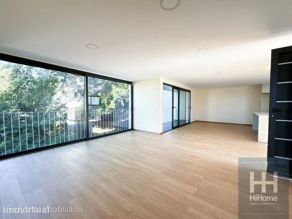 Apartamento T2 Novo com Vista Mar Edifício Bela Vista, Funchal