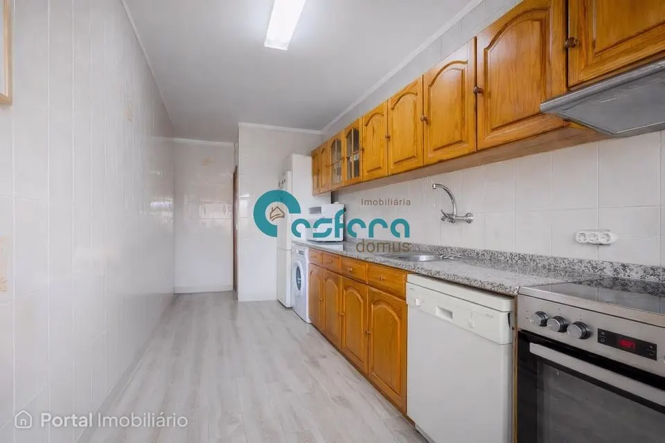 3-bedroom apartment for sale in Vilar de Andorinho