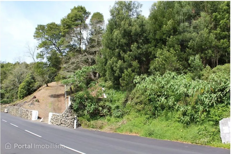 Land for sale in Terra Chã