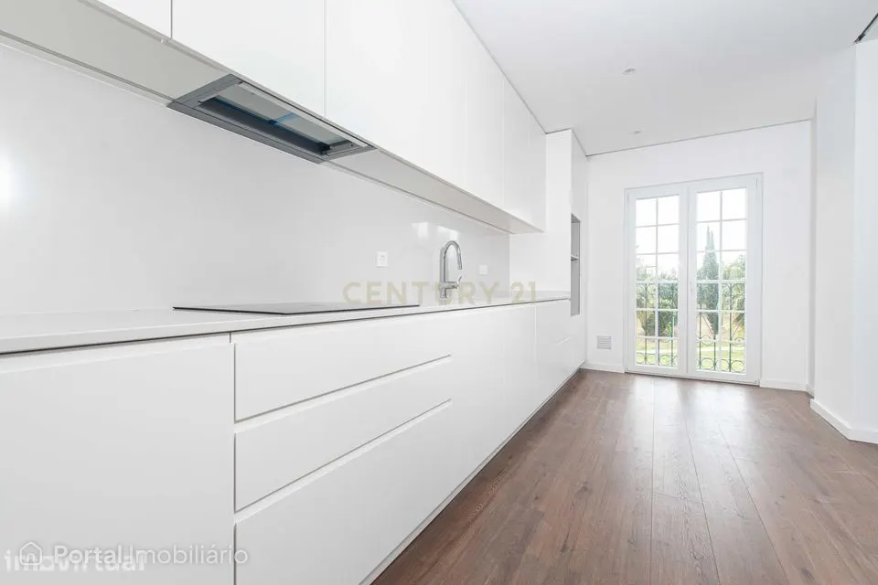 Apartamento T2 Urbanização Neudel na Amadora, a estrear
