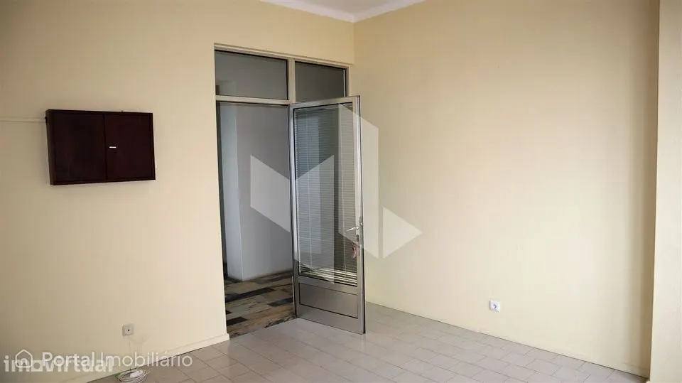 Shop for rent in Tondela e Nandufe