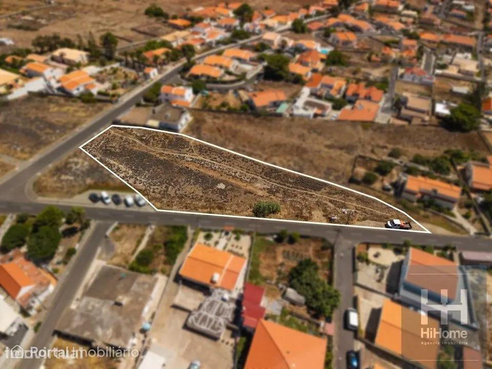 Terreno Urbano com Vista Mar e Vista Golfe - Porto Santo