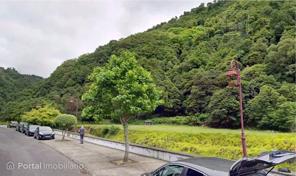 Amplo terreno rústico com 25.605m² de área total