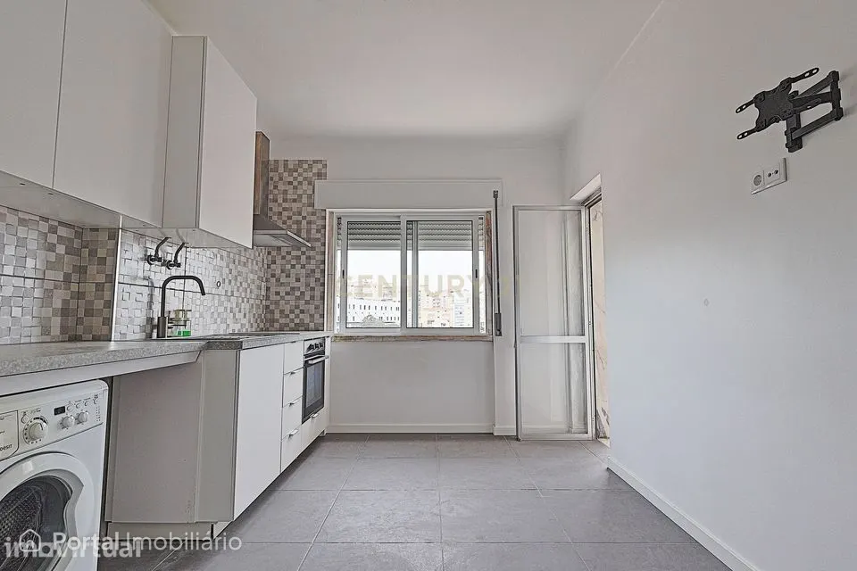 T2 Remodelado com Elevador | 86 m² | Aranguês – Setúbal