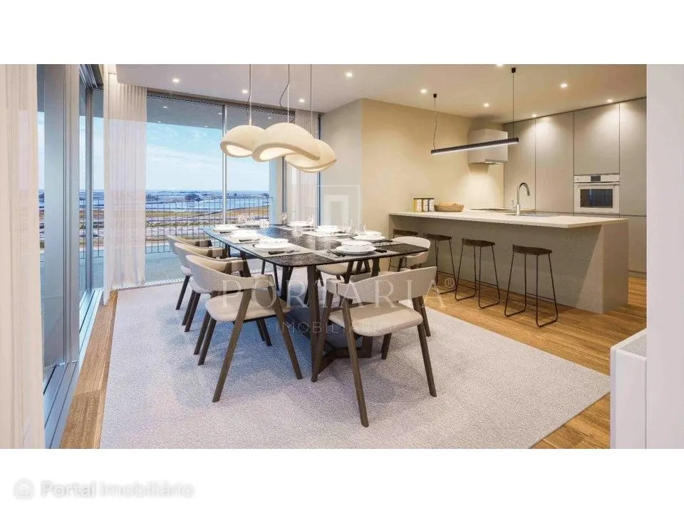 Apartamento T4 novo com vista para as salinas da Ria de Aveiro