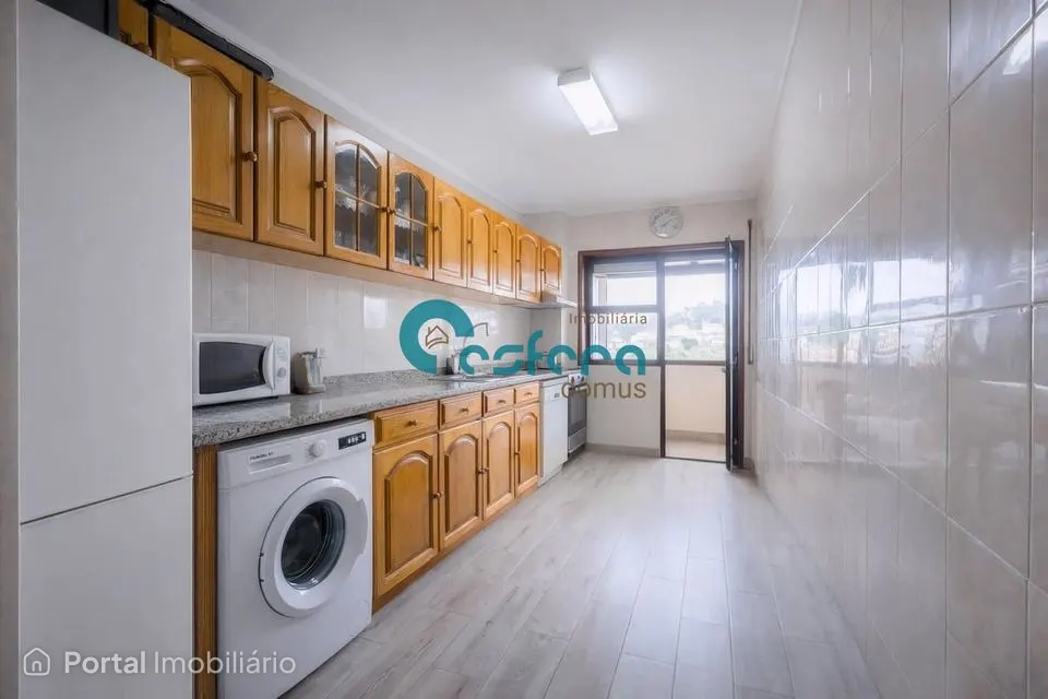 3-bedroom apartment for sale in Vilar de Andorinho