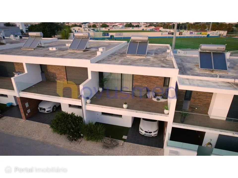 Moradia T3 em zona tranquila nas Ferreiras, Albufeira