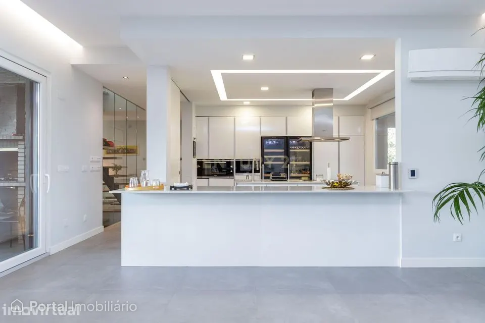 Moradia T5 com Piscina na Prestigiada Herdade da Aroeira