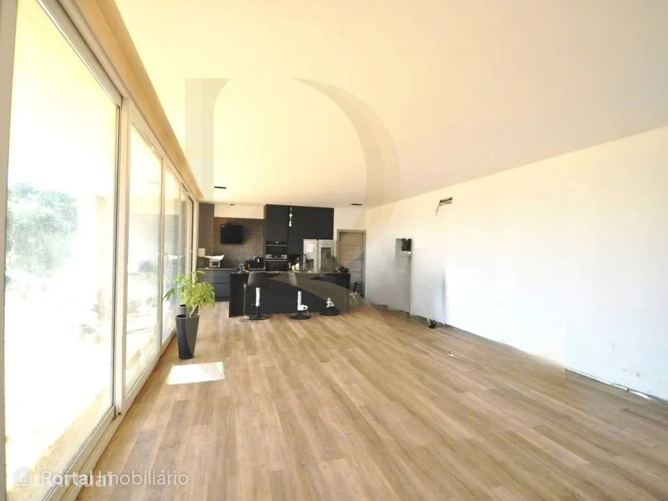 Moradia Isolada T5 na Vila Alegre - Fernão Ferro