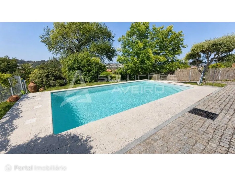 Moradia T3 de Luxo com Piscina em Águeda!