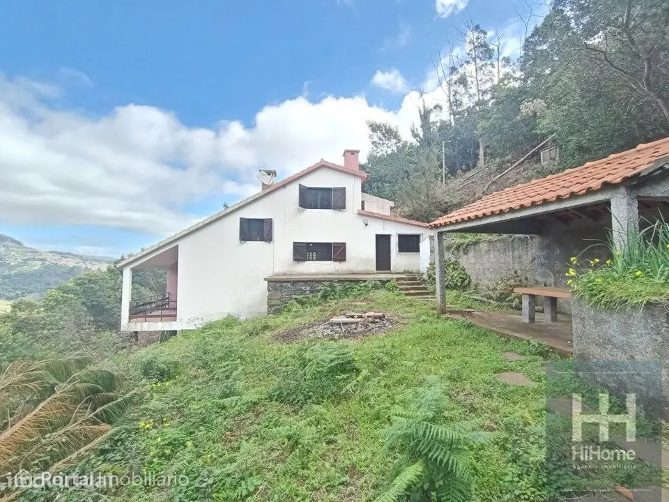 2-bedroom house for sale in Camacha