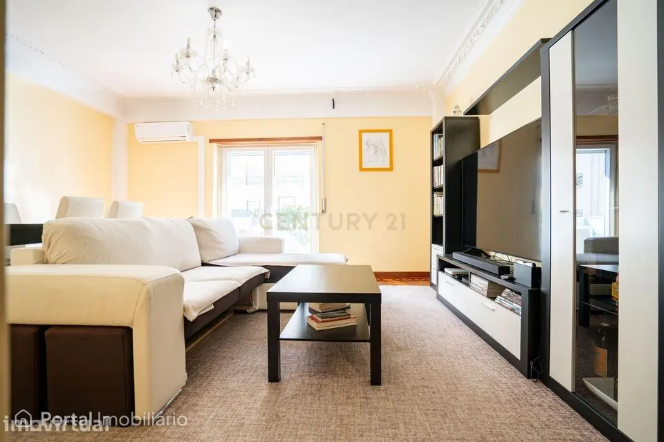 Apartamento T2 no Carregado
