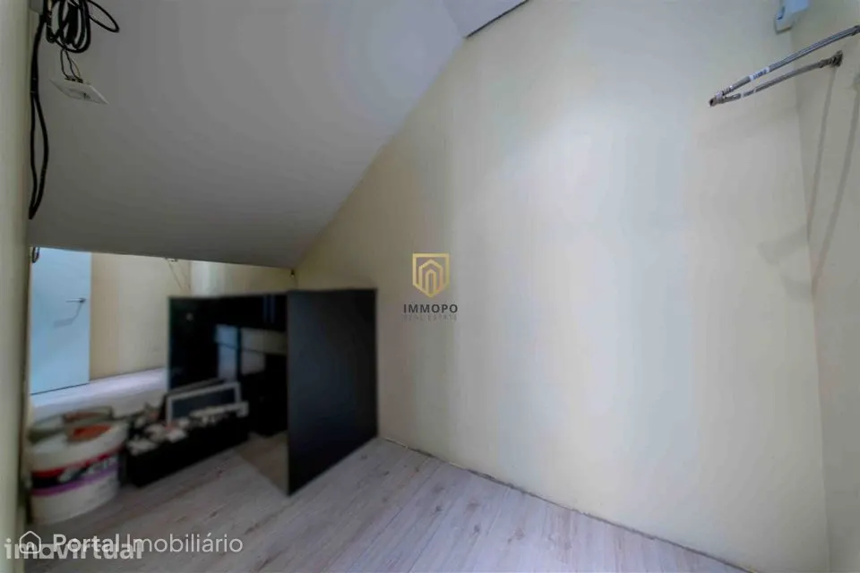 Loja , Porto, Matosinhos / Venda / 205.000€