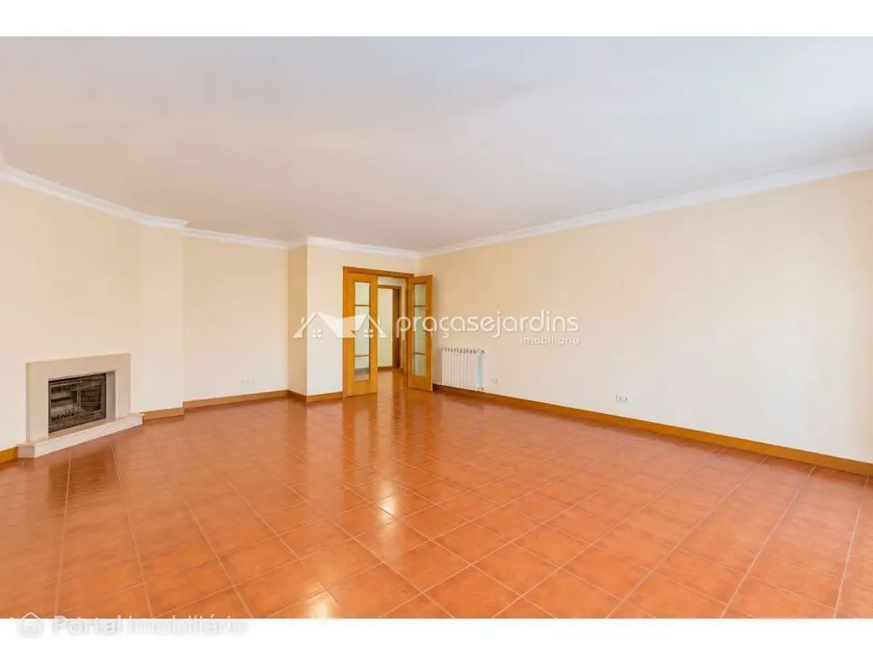 3-bedroom apartment for sale in Leiria, Pousos, Barreira e Cortes