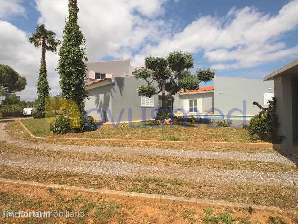 Moradia 5 quartos com Piscina e Vista Mar, Guia