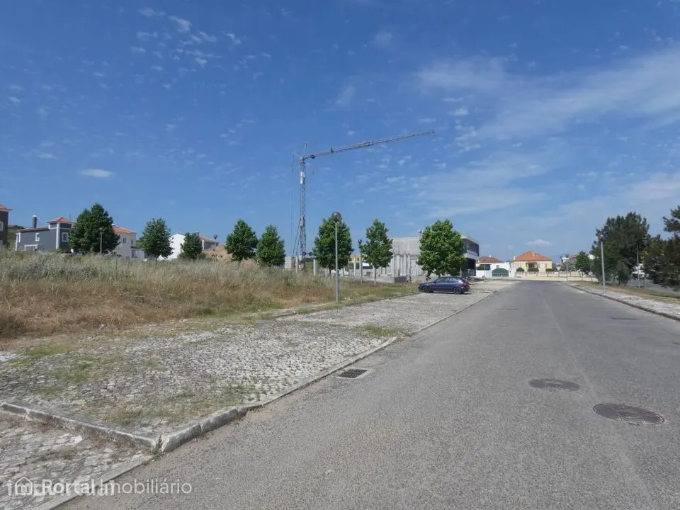 Land for sale in Ponte do Rol