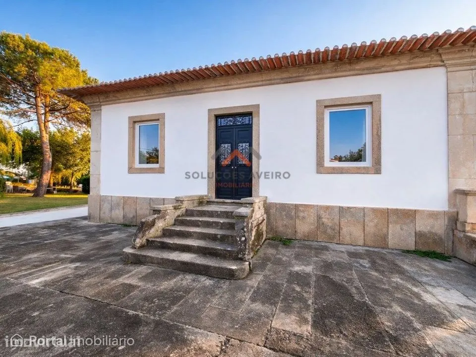 Propriedade de Charme T4 + T2 Independente com Amplo Terreno | Águeda