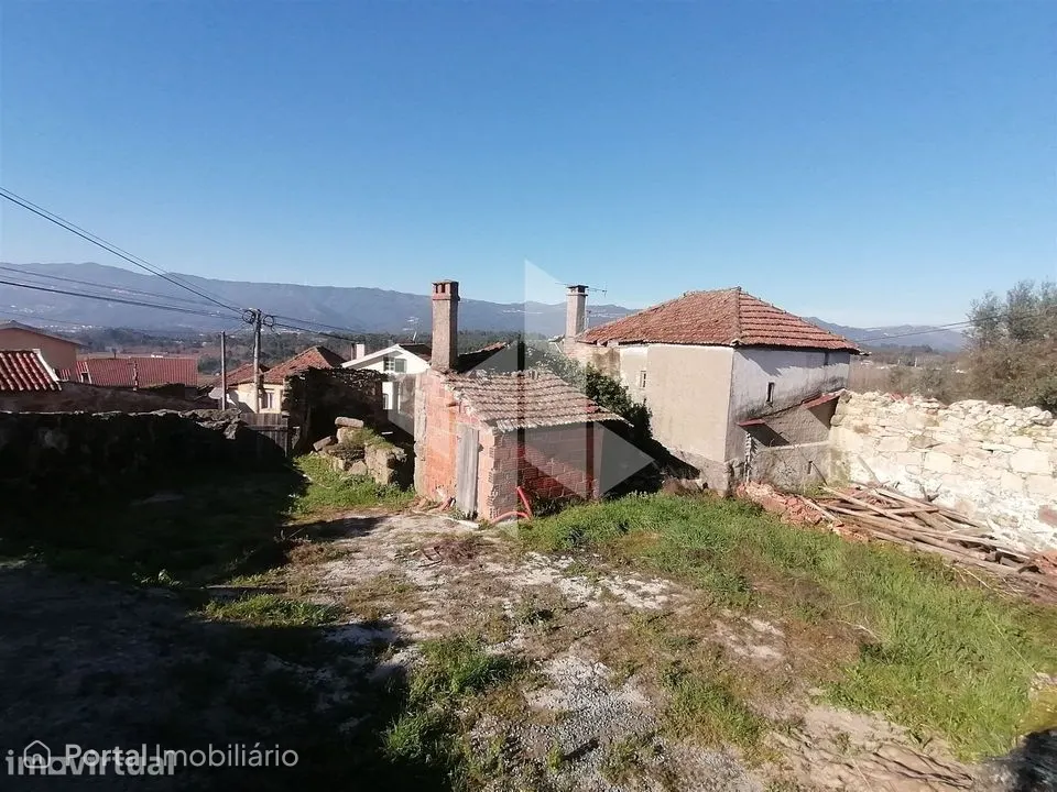 Moradia Devoluta T2 Venda em Vilar de Besteiros e Mosteiro de Fráguas,