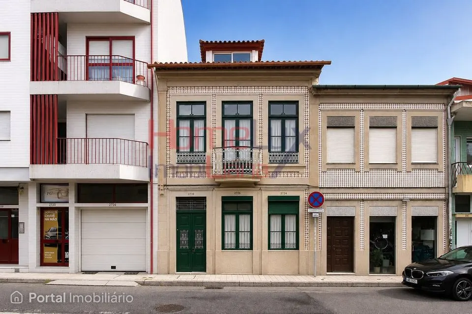Prédio Habitacional em Costa Cabral, Porto