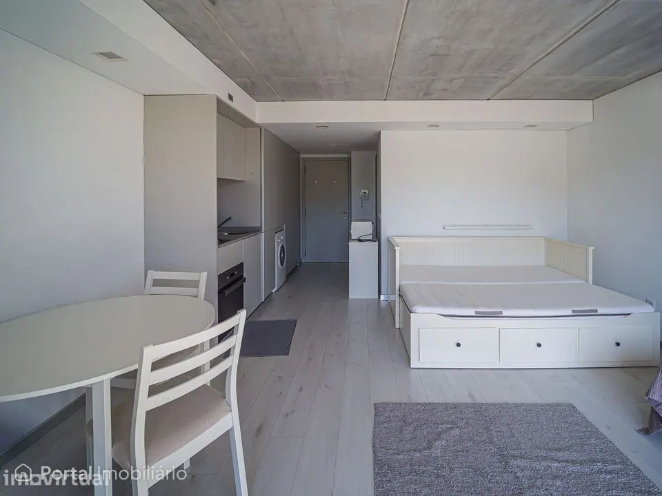 Apartamento T0 mobilado com lugar de garagem, Forca, Aveiro