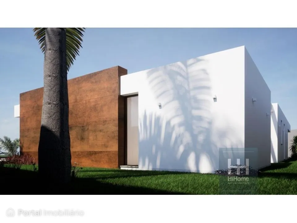 3-bedroom house for sale in Calheta