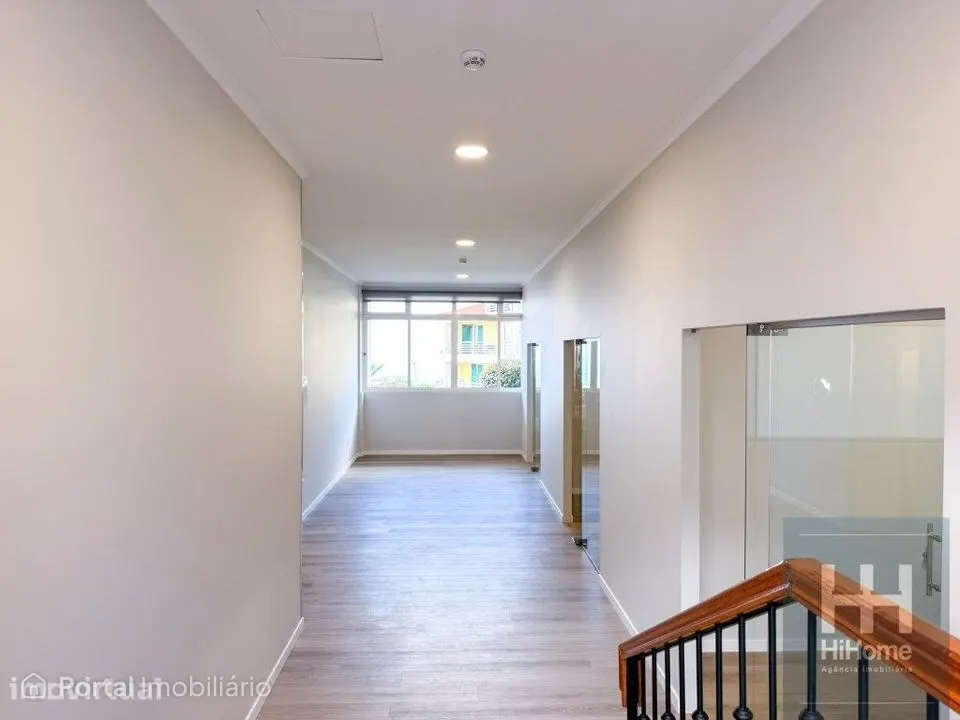 Loja comercial no Estreito de Câmara de Lobos