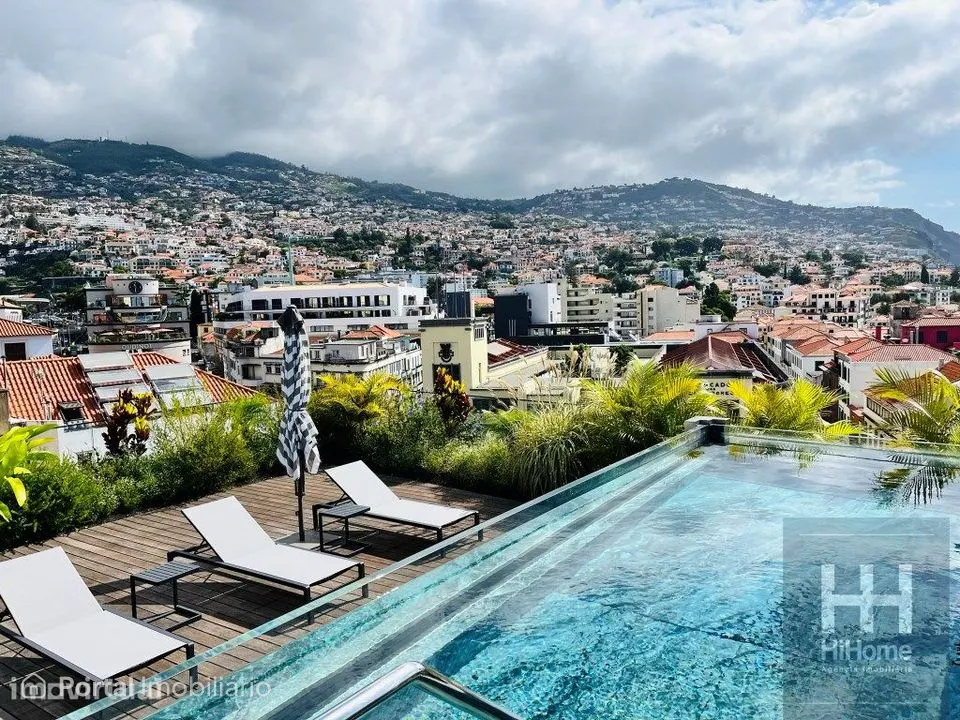 Penthouse T2 Savoy Residence Insular com piscina privativa no Funchal