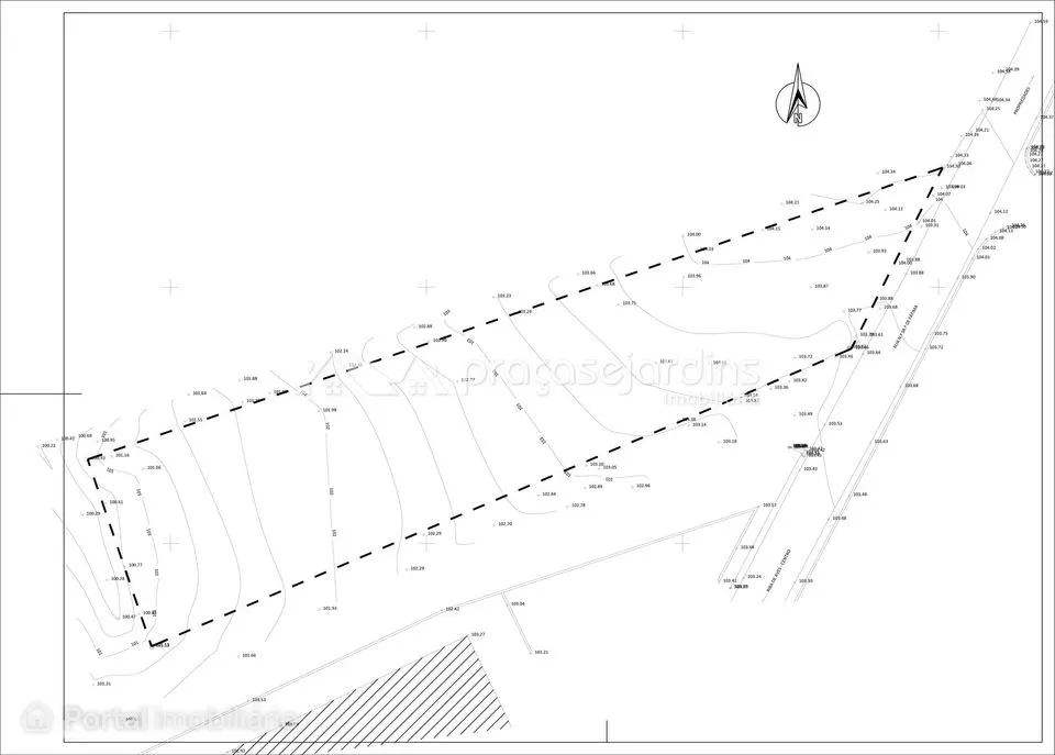 Terreno com 1050m2