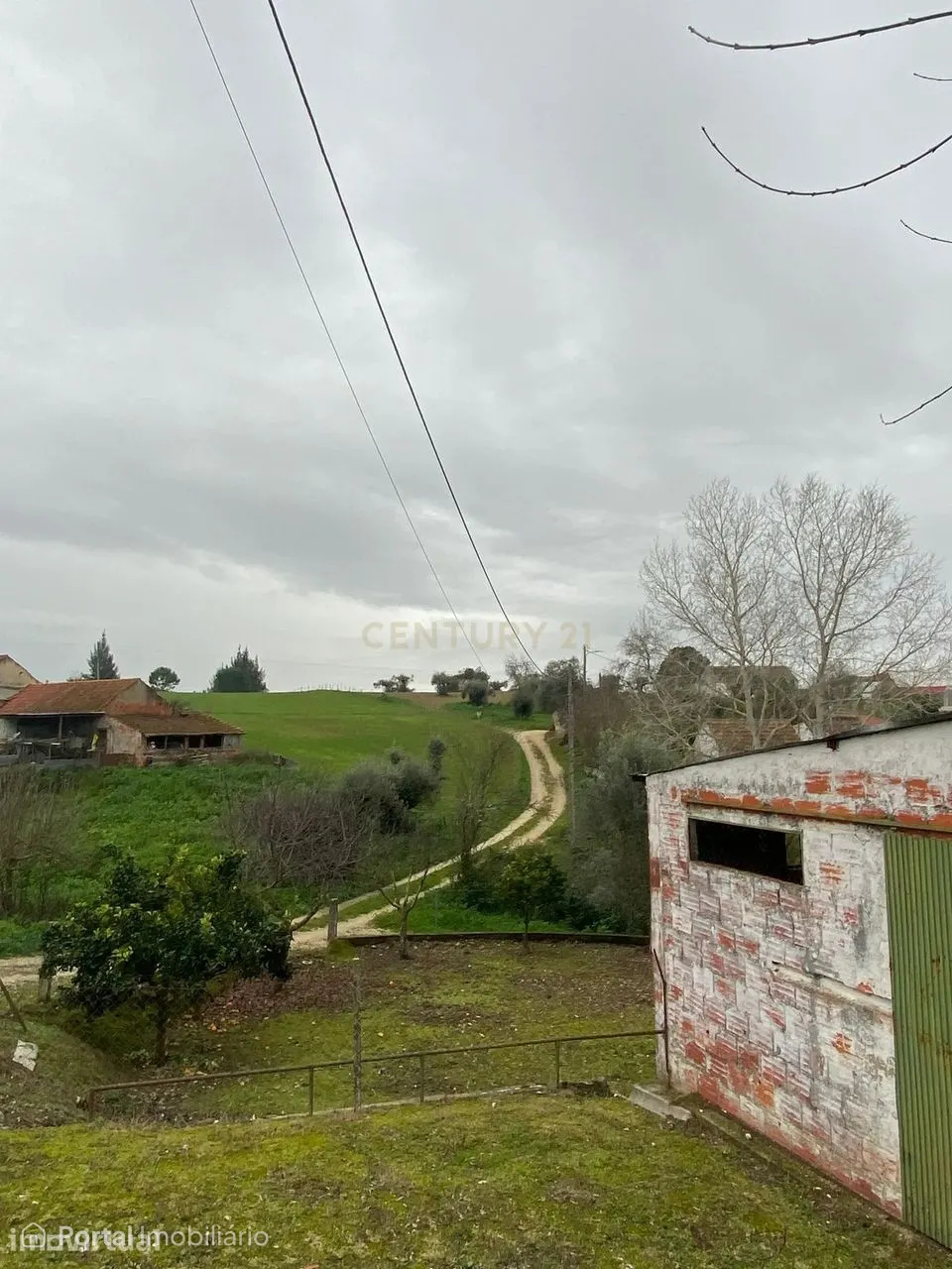 Moradia em Ruina Logradouro em S. Vicente de Paul - Santarém