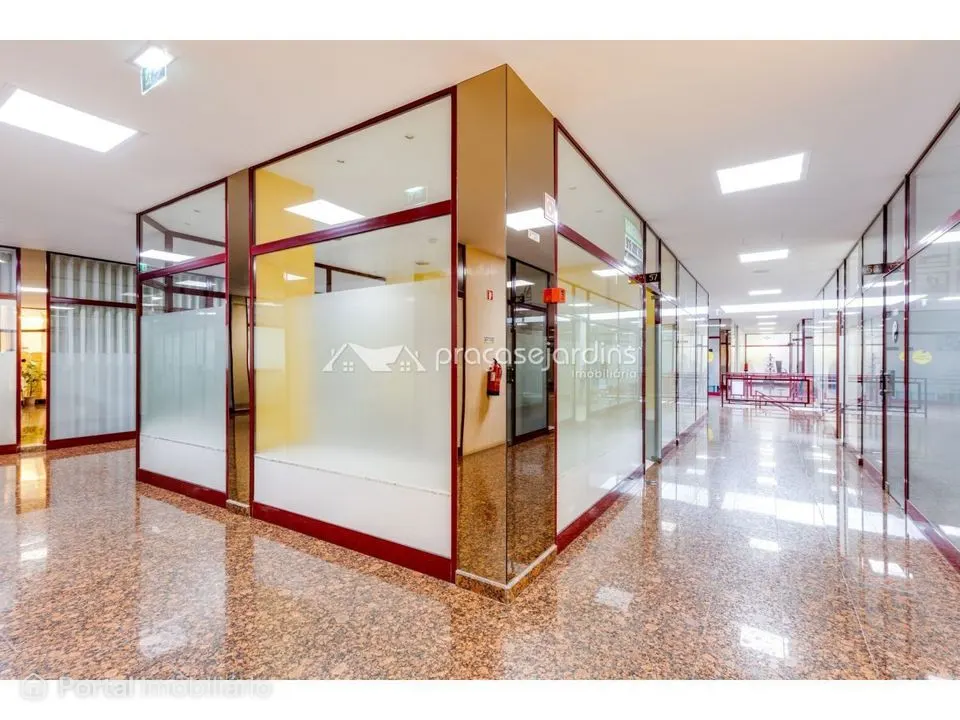 Loja de 25 m² no Edifício 2000