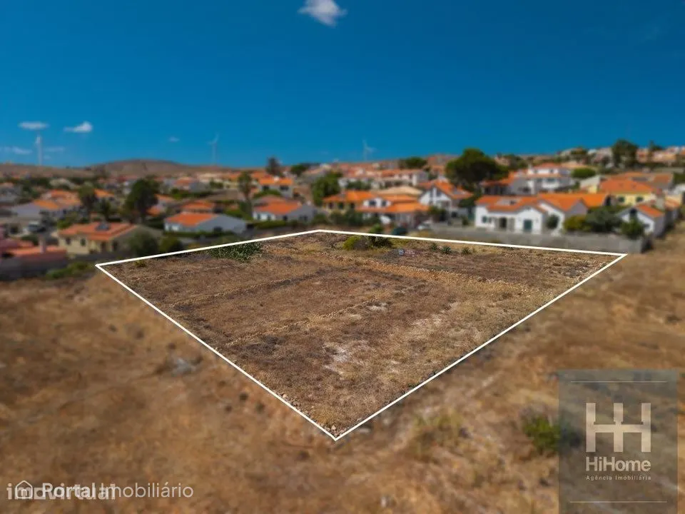 Vende-se terreno com 3.280 m2 na Ilha do Porto Santo