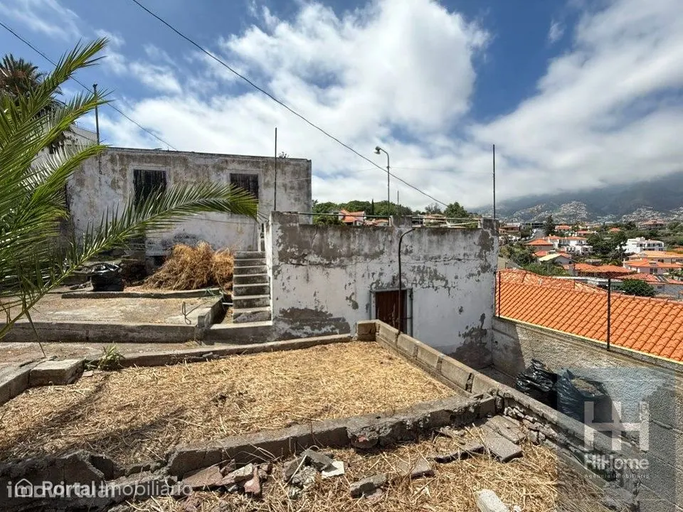 Moradia para reabilitação em São Martinho, Funchal