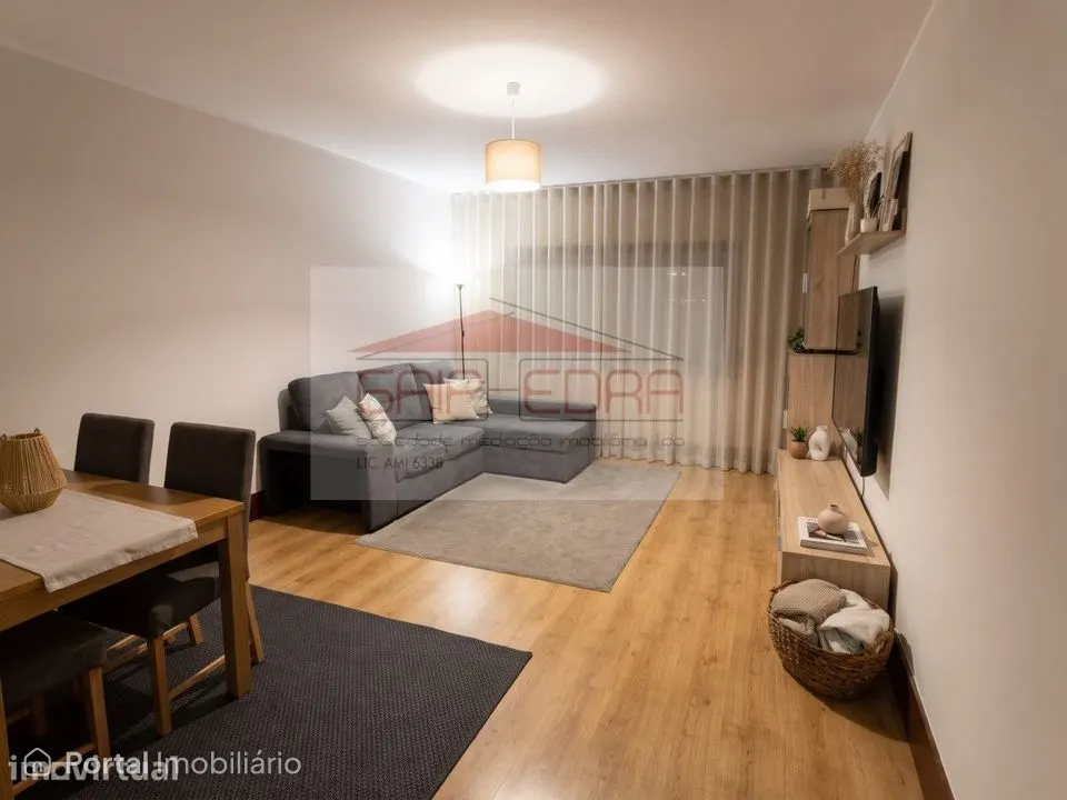 T3 Duplex com 3 casas de banho e garagem