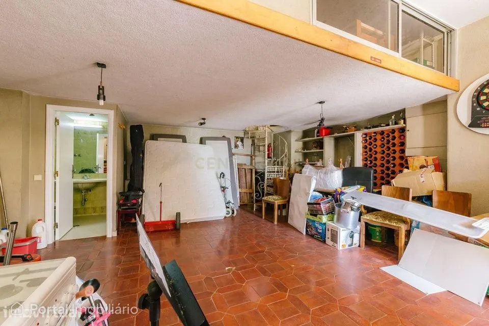 Loja com 60m² nos Olivais – Comércio e Serviços