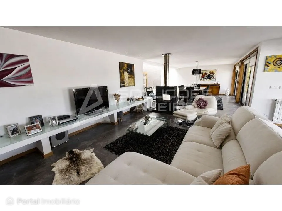 Moradia T3 de Luxo com Piscina em Águeda!