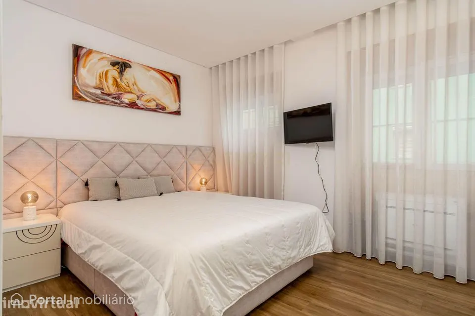 Magnifico apartamento T2 Renovado com Terraço na Pontinha