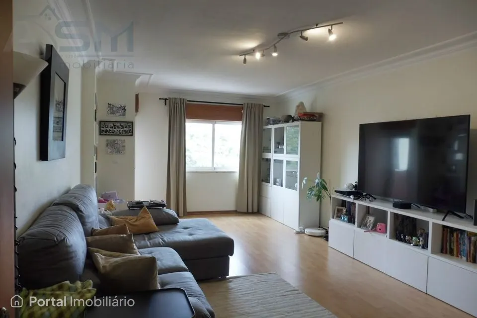 Apartamento T2 Arrendamento em Queluz e Belas,Sintra