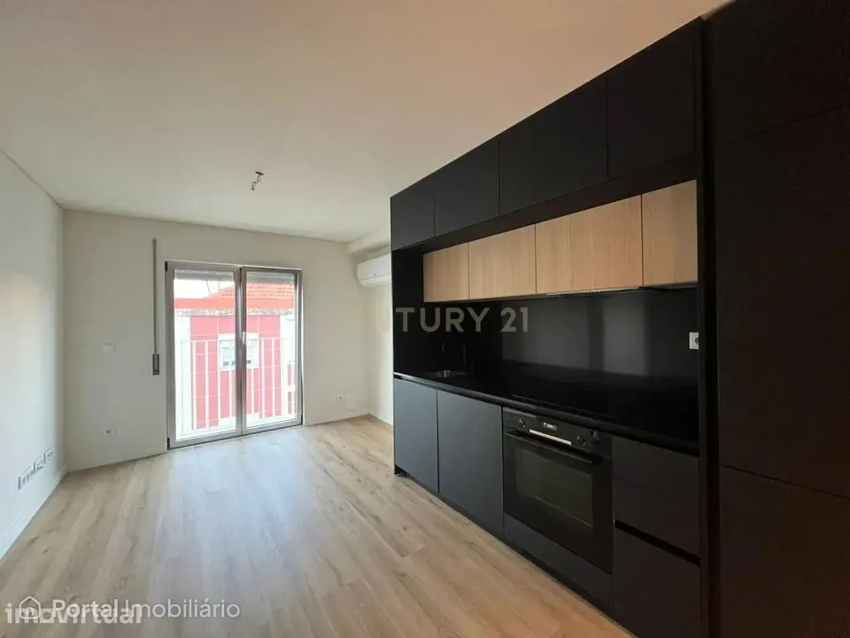 Apartamento Moderno em Moscavide, Loures