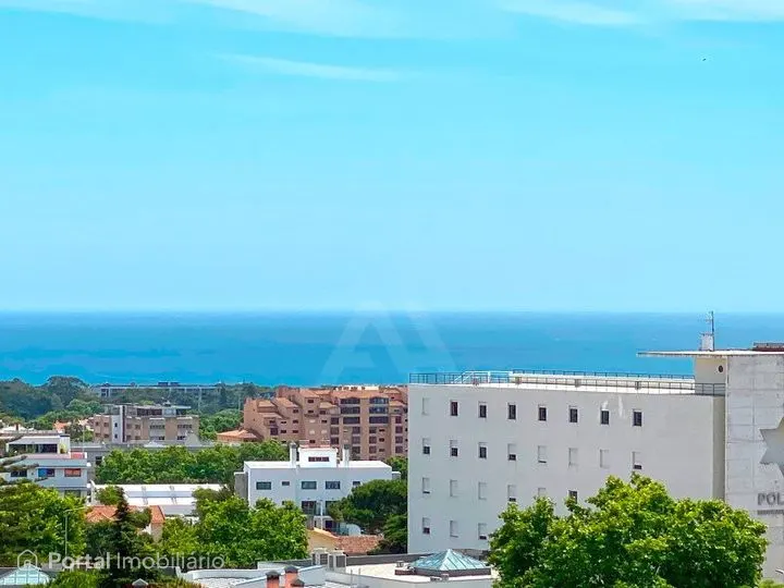 4-bedroom apartment for rent in Cascais