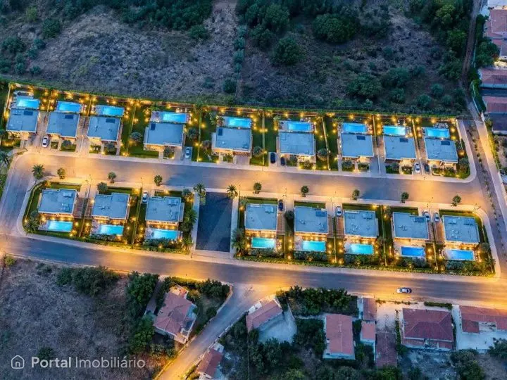 Land for sale in Olho Marinho