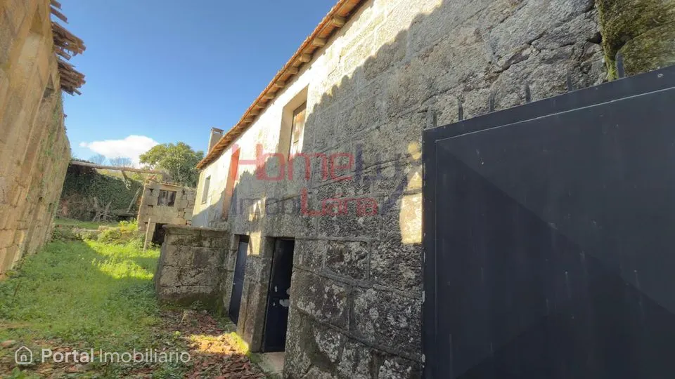 Moradias em Barreiros e Cepões, Viseu