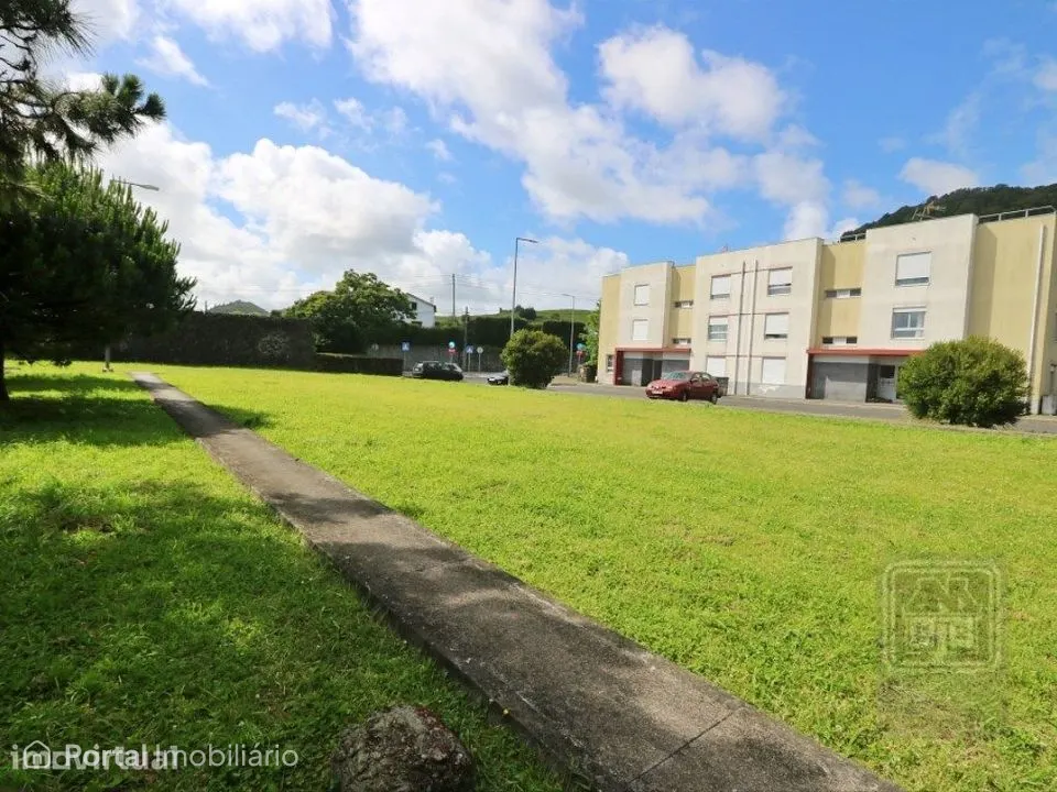Land for sale in Rosto do Cão (Livramento)