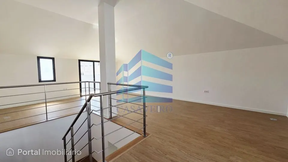 Apartamento T2 Duplex com terraço centro de Esgueira