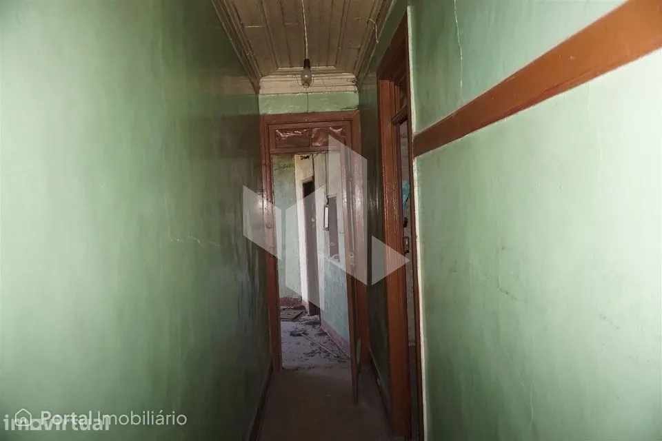 Moradia para Restaurar T2 Venda em Lajeosa do Dão,Tondela