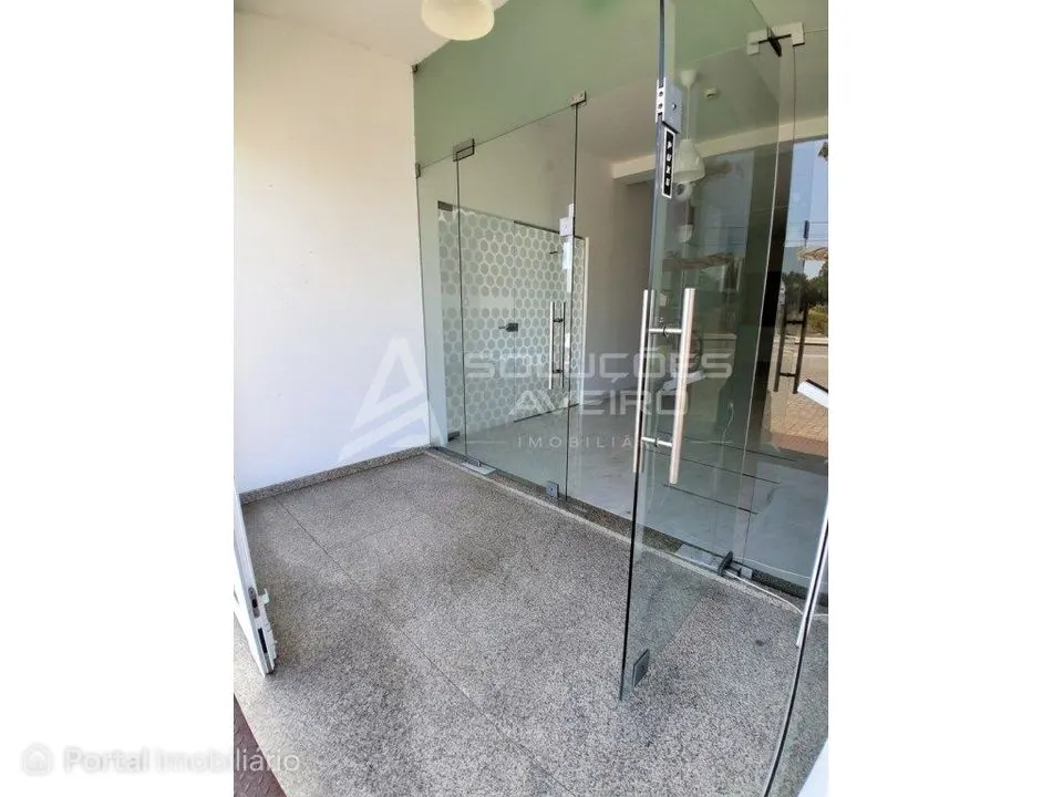 Espaço Comercial 450 M2 capacidade para diferentes serviços