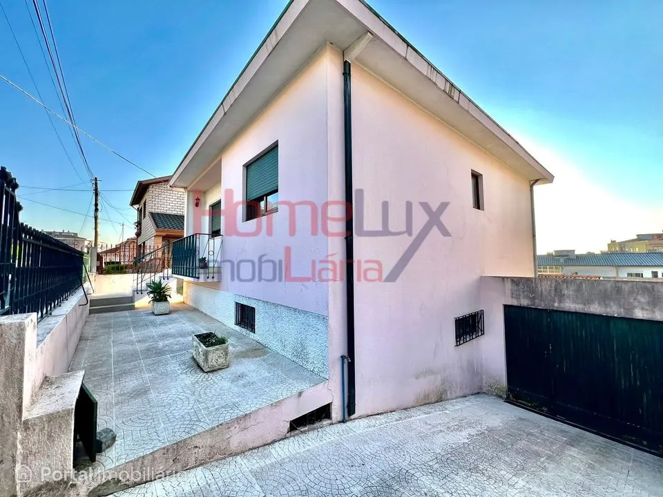 3-bedroom house for sale in Fânzeres e São Pedro da Cova