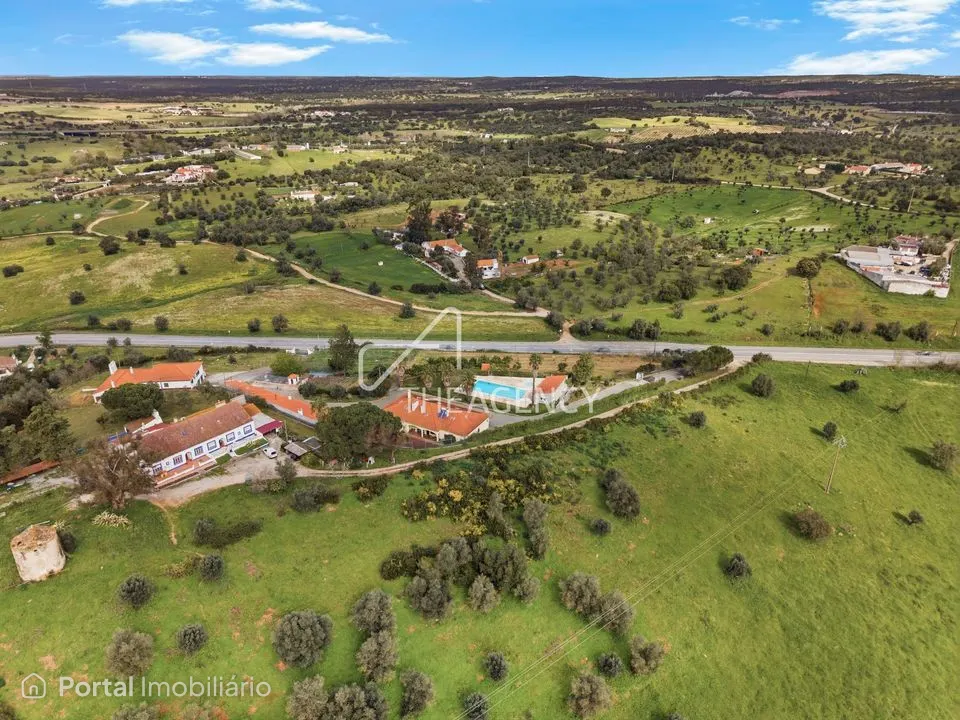 Quinta / Herdade T10 à venda em Montemor-o-Novo