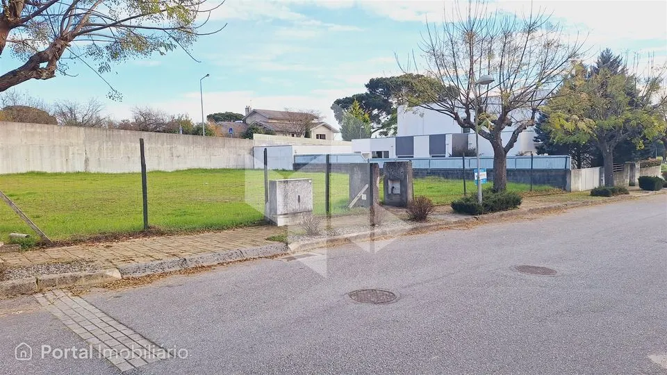 Lote de Terreno Venda em Tondela e Nandufe,Tondela